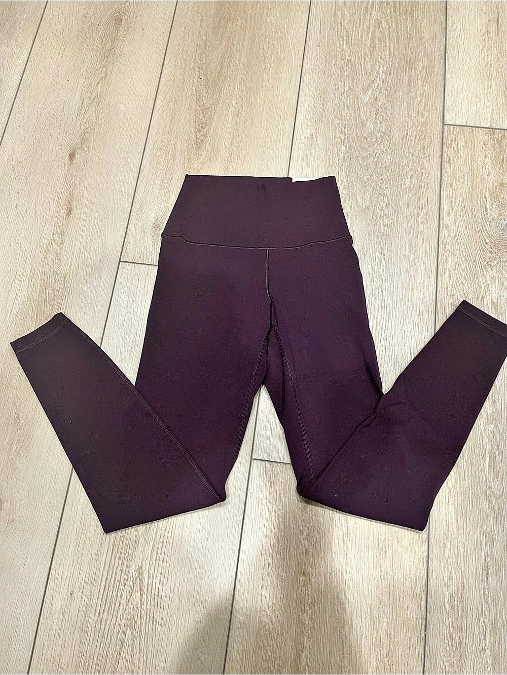 Old Navy High-Rise Go-Dry Leggings Plum Extra Small NWT